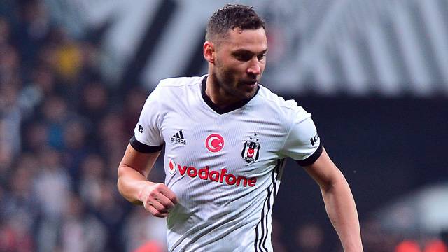 Tosic maaşına zam isteyince kadrodan kesildi