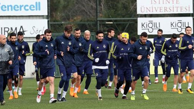 Fenerbahçe'de Alanyaspor hazırlıkları devam ediyor