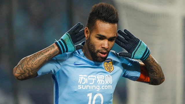 Beşiktaş Talisca'nın yerini Alex Teixeira ile dolduracak