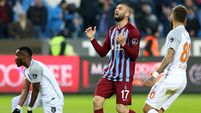 Başakşehir'den altın değerinde 3 puan
