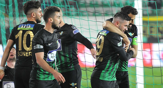 Teleset Mobilya Akhisarspor üç puanı 3 golle aldı!