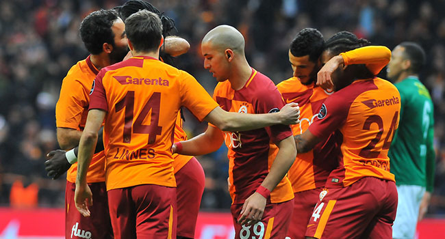 Galatasaray, Bursaspor'u 5 golle geçti!