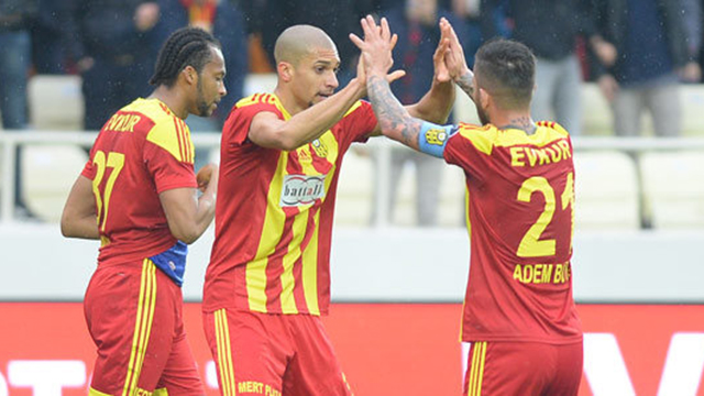 Yeni Malatyaspor Kardemir Karabükspor'u farklı geçti
