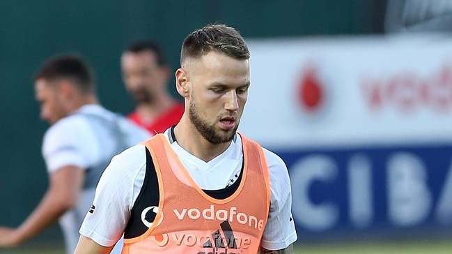 Beşiktaş gönderdi, yeni takımı belli oldu