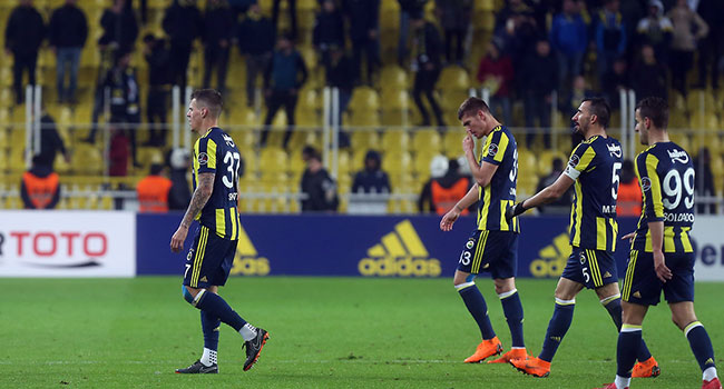 Fenerbahçe, liderin 6 puan gerisine düştü!