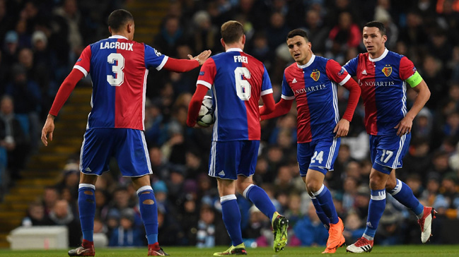 Manchester City yenilerek turladı