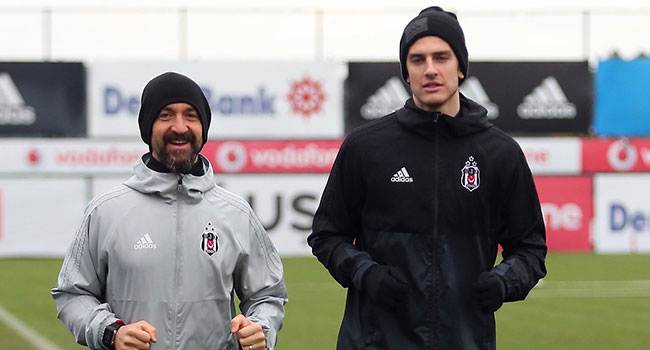 Beşiktaş'a Atınç Nukan'dan kötü haber!