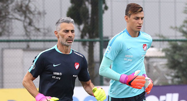 Dünya devleri Berke Özer'i transfer etmek için kıyasıya yarışıyor