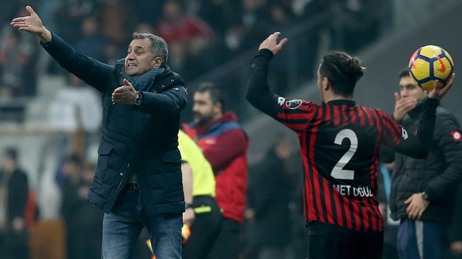 Şenol Güneş'i sinirlendiren soru