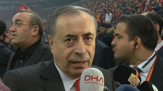 'Tarihi bir ana tanıklık ediyoruz'