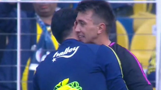 Maç öncesi Volkan Demirel, Muslera'ya sarıldı