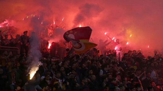 Galatasaray'a Florya'da coşkulu karşılama