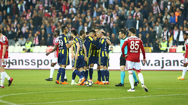 Fenerbahçe, Sivas'ta hata yapmadı!