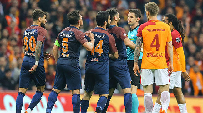 Devre arasında olay çıktı! Arda Turan...