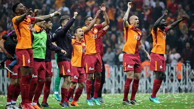 Galatasaray derbide para bastı