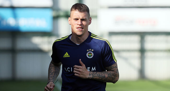 Martin Skrtel, Glasgow Rangers yolcusu
