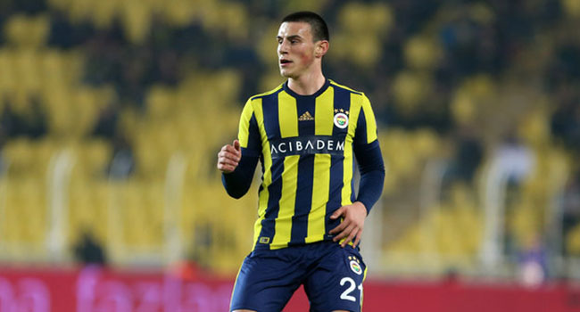 Makedonya'dan Eljif Elmas'a teklif