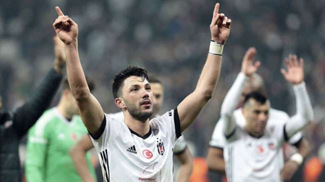Tolgay Arslan'dan Fenerbahçe'ye gönderme