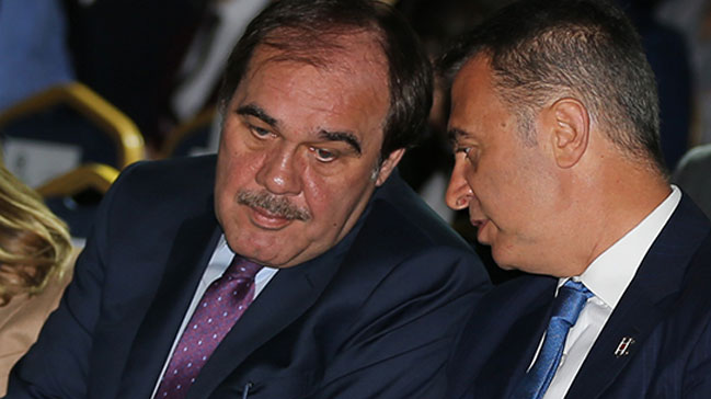 Beşiktaş'ta Yıldırım Demirören’in ihracı için imza toplanıyor