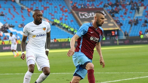 Burak Yılmaz adım adım Beşiktaş'a