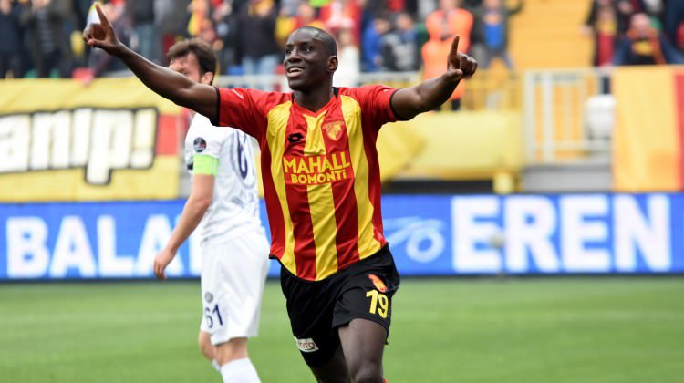 Pazartesi günü söz kesilecek! 1+1 yıllık imza!