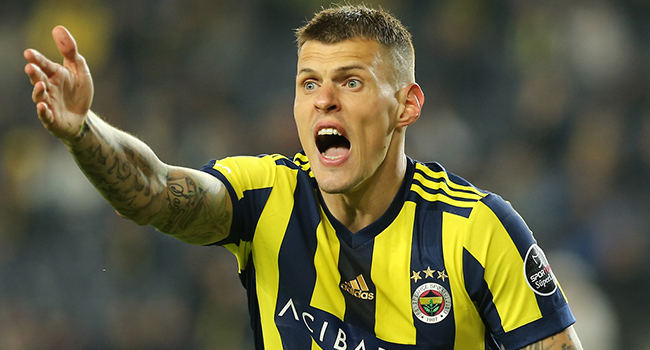 Glasgow Rangers, Martin Skrtel'in transferi için Fenerbahçe ile anlaşma sağladı