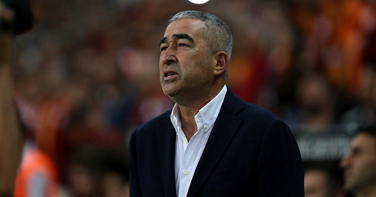 Bursaspor'dan Samet Aybaba'ya 3 yıllık sözleşme