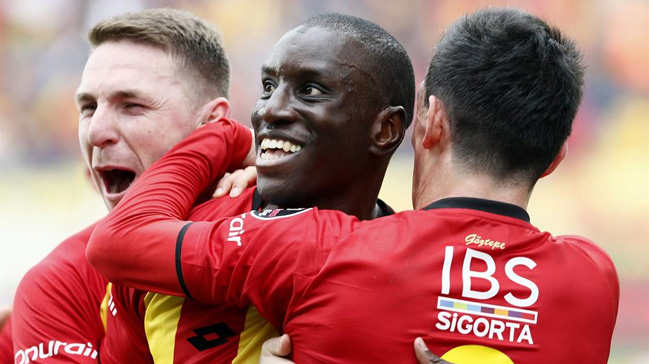 Anlaşma tamam! Demba Ba 3 yıllık imzayı atıyor