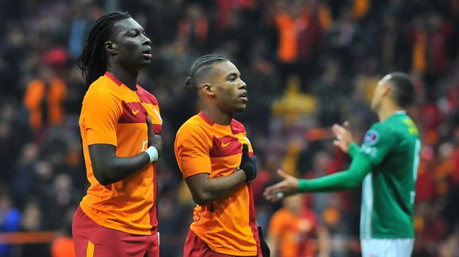 Galatasaray'da Gomis ve Rodrigues krizi
