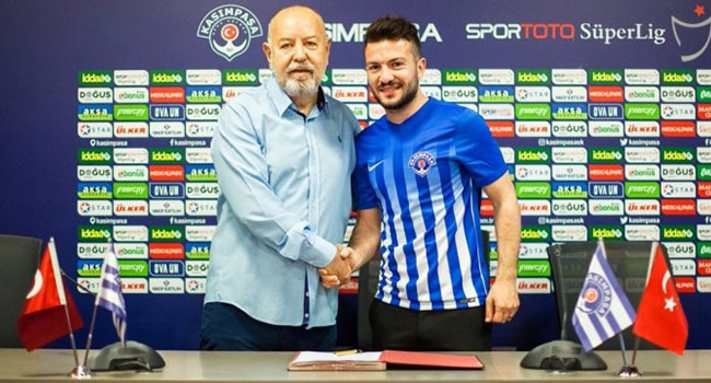 Kasımpaşa, Özgür Çek'i renklerine bağladı