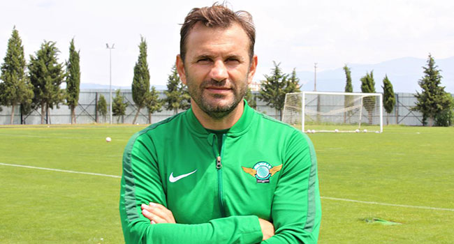 Okan Buruk, Akhisarspor'dan 2 milyon TL isteyince yollar ayrıldı