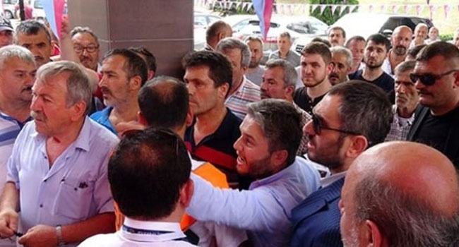 Trabzonspor'da kongre öncesinde arbede yaşandı