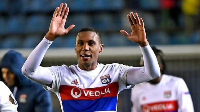 Marcelo, Premier Lig'e gidiyor