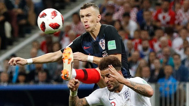 İngilizlerden Cüneyt Çakır'a öfke! 'Perisic'in golü nizami değildi'