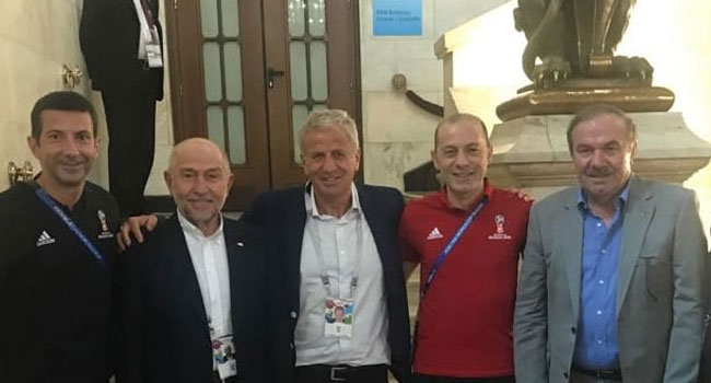 TFF, Şenes Erzik ve Mustafa Yardımcı Cüneyt Çakır'ı tebrik etti