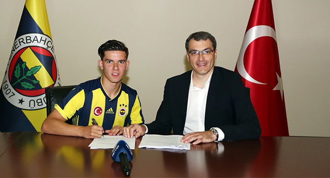 Ferdi Kadıoğlu imzayı attı