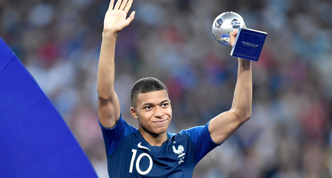 Fransa'nın genç yıldızı Kylian Mbappe, turnuvadan kazandığı bütün parayı bağışladı