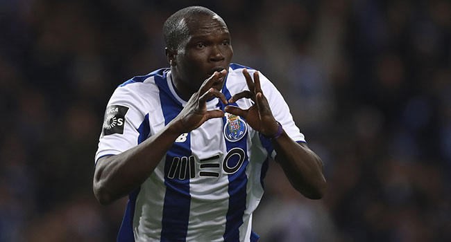 Vida gidiyor, Aboubakar geliyor