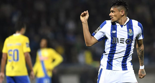 Beşiktaş, Aboubakar'da sorun yaşarsa rotayı Tiquinho'ya çevirecek