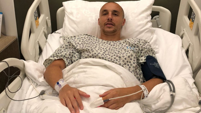 Aatif dizinden ameliyat oldu