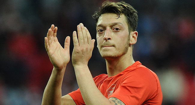 Mesut Özil'in Türk Milli Takımı'nda oynamak için bir şansı var