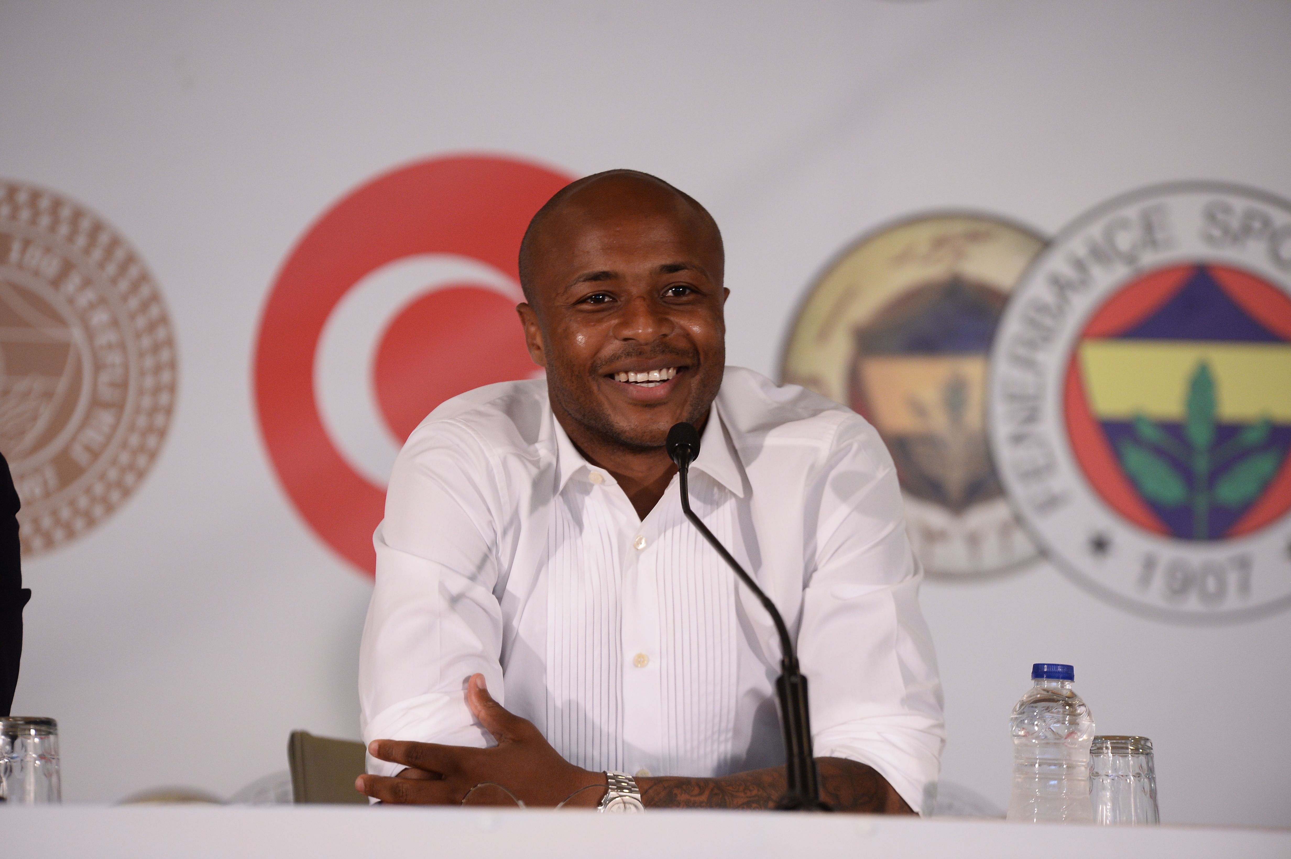 Andre Ayew imzayı attı! Şampiyon yapmak için geldim