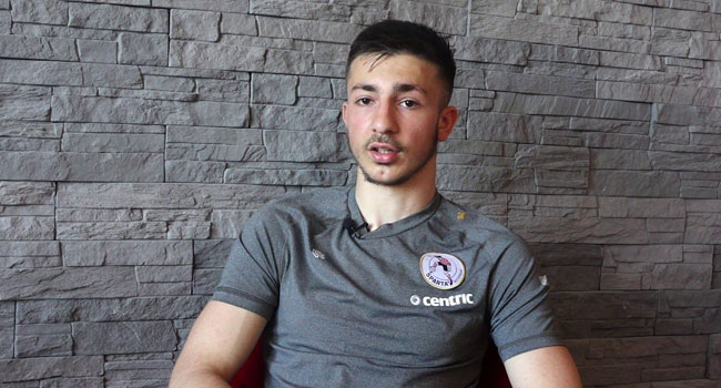 Fenerbahçe dördüncü genç oyuncusuna imzayı attırıyor