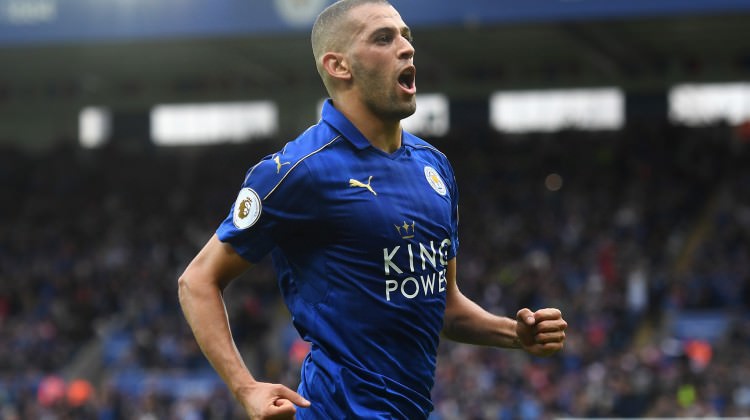 Fenerbahçe Islam Slimani için kolları sıvadı