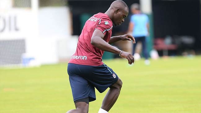 Trabzonspor'da Toure sahaya indi
