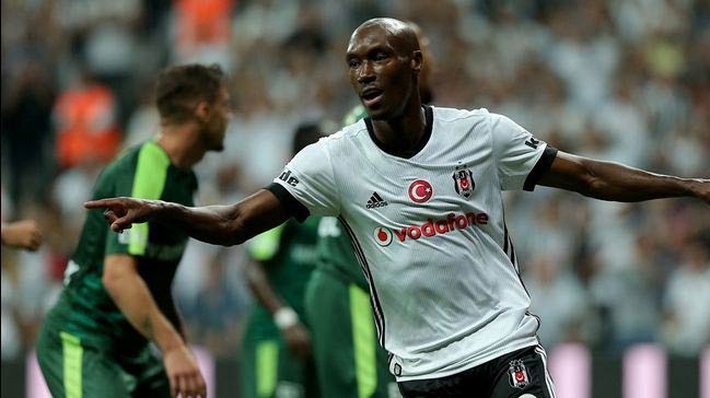 Beşiktaş Atiba ile nikah tazeledi