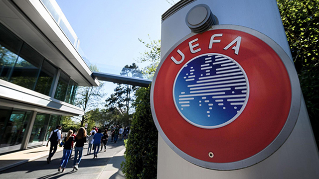 UEFA, Galatasaray'ı yeniden incelemeye aldı