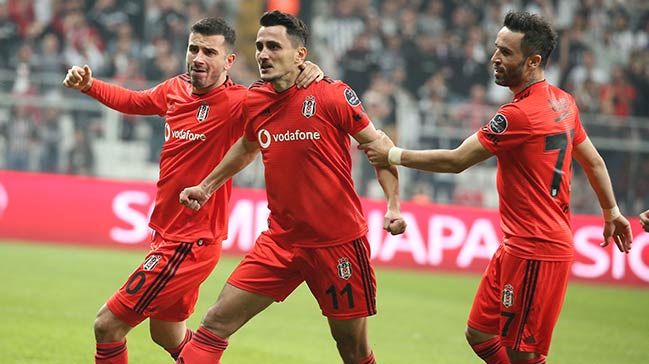 Beşiktaş, Çaykur Rizespor karşısında yara sardı!