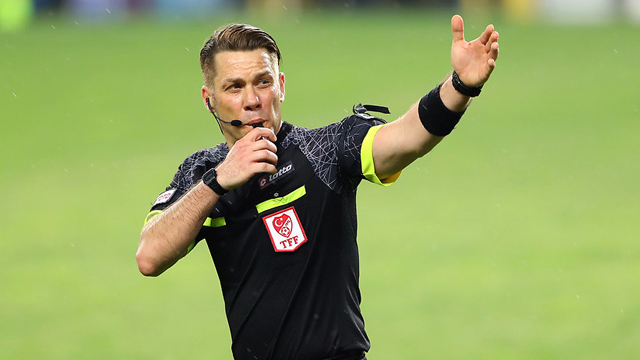 Galatasaray-Fenerbahçe derbisini Fırat Aydınus yönetecek