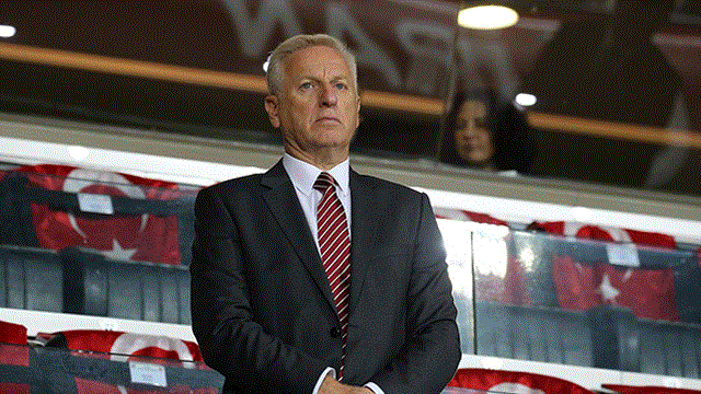 ''TFF'deki bütün görevlerimi sürdürme kararı aldım''